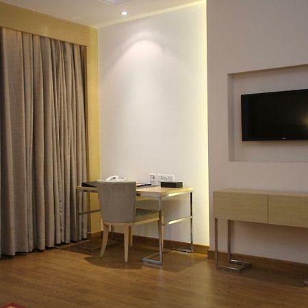 Country Inn & Suites By Radisson, Meerut Eksteriør bilde