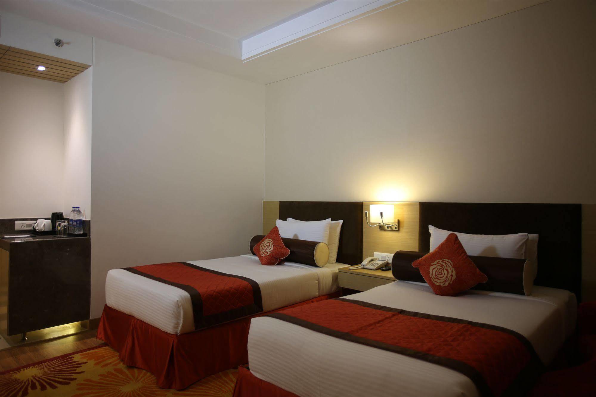Country Inn & Suites By Radisson, Meerut Eksteriør bilde