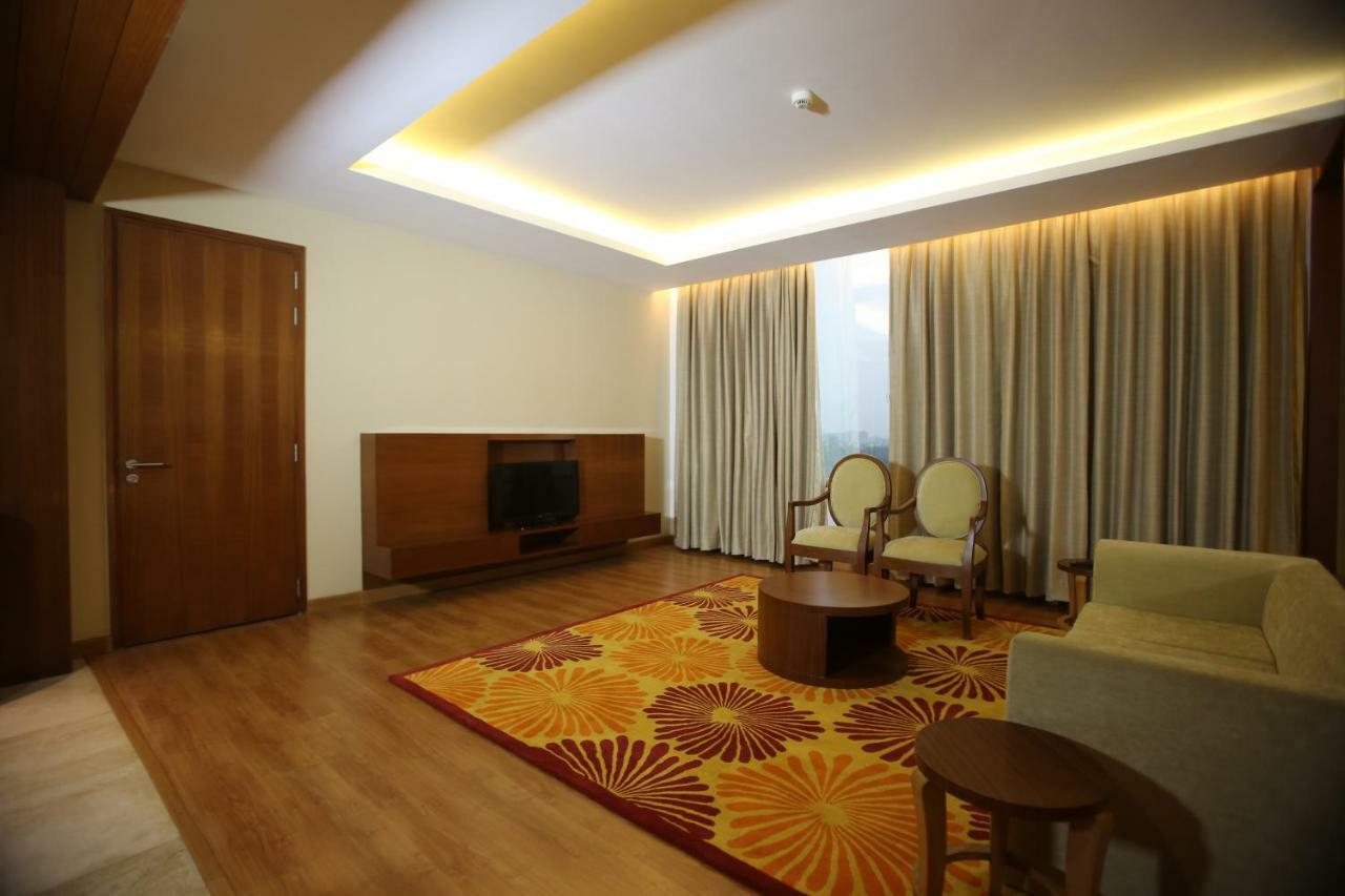 Country Inn & Suites By Radisson, Meerut Eksteriør bilde