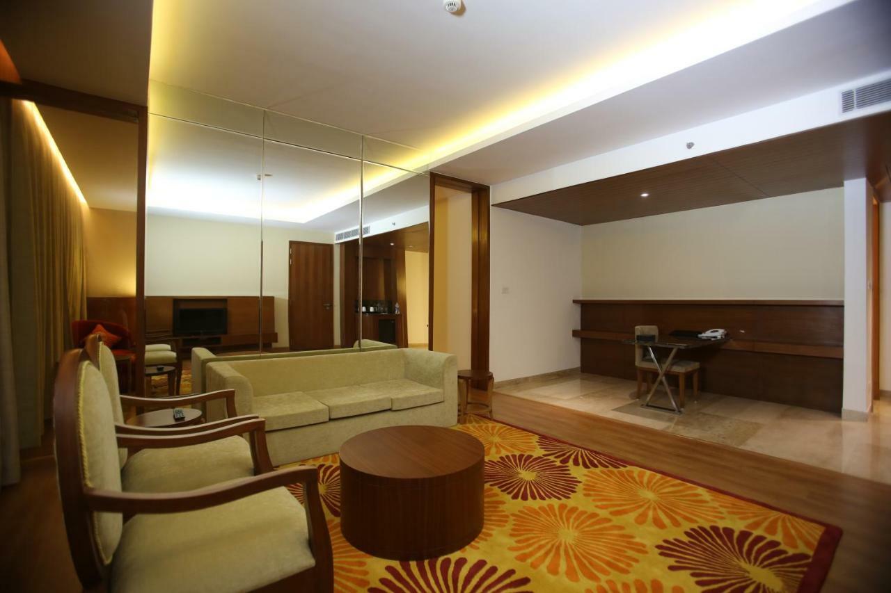 Country Inn & Suites By Radisson, Meerut Eksteriør bilde
